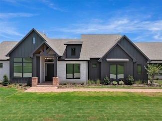 259 Hydrangea Dr, Smithville, TX 78957