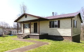 8 Sizemore Ln, Scarbro, WV 25917