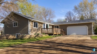 46202 267th St, Hartford, SD 57033