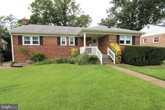 512 N Madison St, Arlington, VA 22203