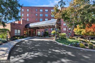 100 Breyer Dr Unit 2L, Elkins Park, PA 19027