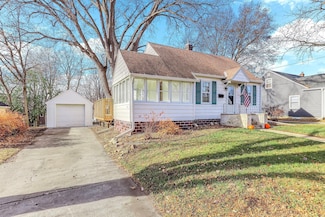 210 5th Ave NE, Faribault, MN 55021