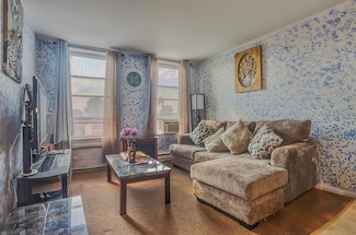 502 Central Ave Unit D1, Jersey City, NJ 07307