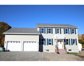 4 Rivercrest Dr, West Newbury, MA 01985
