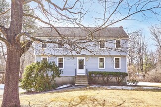 20 Village Dr, Dracut, MA 01826