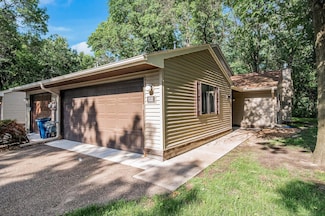 102 South Dr Unit E, Circle Pines, MN 55014