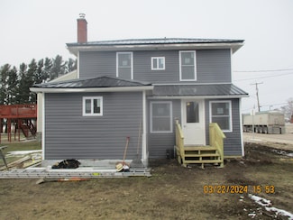 31 River St, Chateaugay, NY 12920