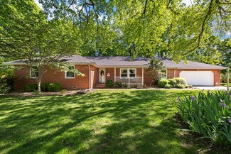 2658 E Corona Cir, Springfield, MO 65804