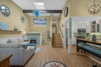 3077 Arlington Dr, Aptos, CA 95003