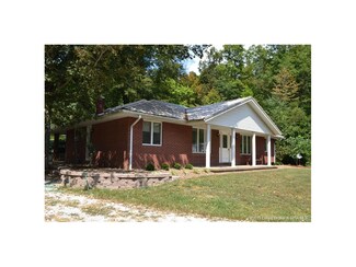 1161 S Anderson Creek Rd, Birdseye, IN 47513