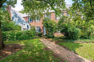 82 Spring St, Metuchen, NJ 08840