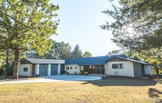 10659 Lakemont Dr, Rolla, MO 65401