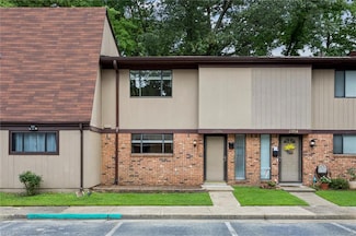 1206 Willow Green Dr, Newport News, VA 23602