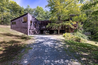3525 Beaver Meadow Rd, Sharon, VT 05065