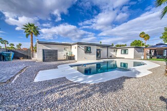 919 W Port Royale Ln, Phoenix, AZ 85023