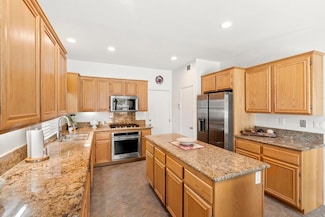 1222 N Creekside Dr, Chula Vista, CA 91915