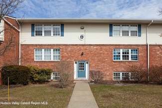 18 Huguenot St Unit 4, New Paltz, NY 12561
