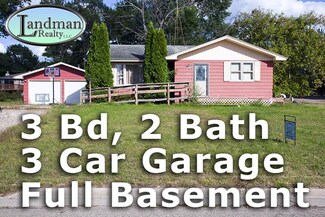 200 N Pierce St, Adams, WI 53910
