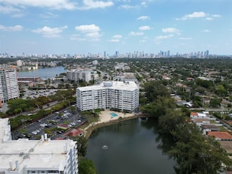 1300 NE Miami Gardens Dr Unit 917E, Miami, FL 33179