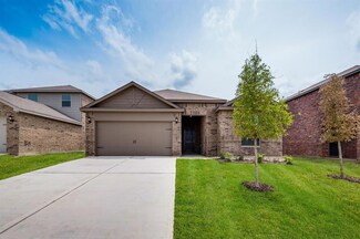 824 Mallorie Ln, Ferris, TX 75125