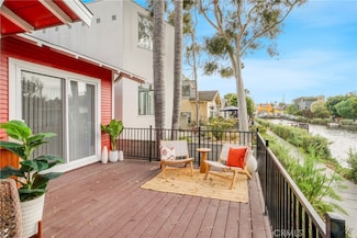 232 Howland Canal, Venice, CA 90291