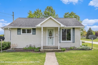 438 Union St, Grand Ledge, MI 48837