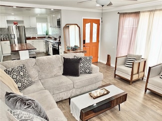 1430 E Michelson St, Long Beach, CA 90805