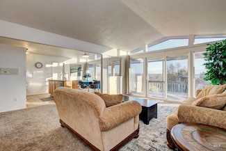 4420 N Ginzel St, Boise, ID 83703