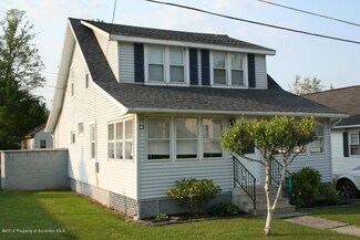 45 Scranton St, Jermyn, PA 18433