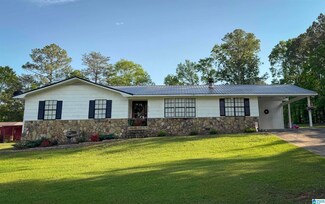 632 Bernard Couch Dr, Anniston, AL 36207