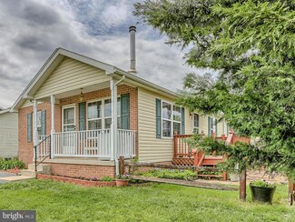 13924 Sweet Vale Dr, Hagerstown, MD 21742