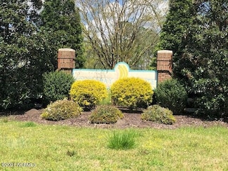 45 N Pointe Dr, Pantego, NC 27810