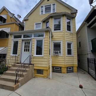 4137 N Bernard St Unit 1, Chicago, IL 60618