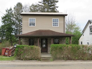 595 Amity Ridge Rd, Amity, PA 15311