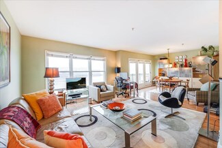 252 The Promenade, Edgewater, NJ 07020