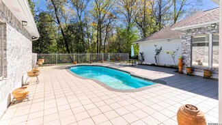 1139 Marc Antony Dr, Baton Rouge, LA 70816