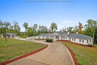 10 W Coventry Rd, Charleston, WV 25309