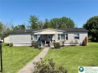 5161 Stone Terrace Dr, Whitehall Township, PA 18052