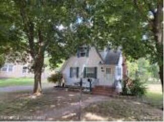 618 St Clair St, Jackson, MI 49202