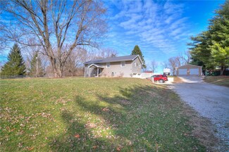 5232 W Main St, Decatur, IL 62522
