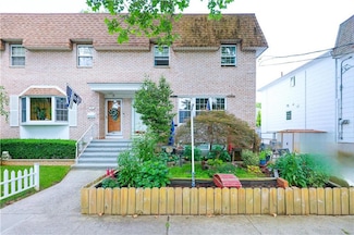 15 Allison Place, Staten Island, NY 10306
