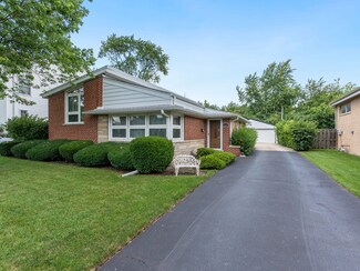 3148 Hill Ln, Wilmette, IL 60091