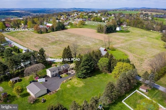 421 Hempfield Hill Rd, Columbia, PA 17512
