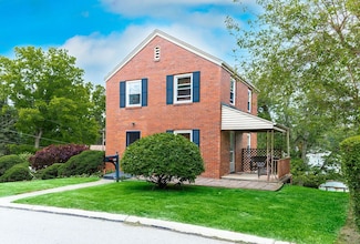 3264 Shadyway Dr, Pittsburgh, PA 15227