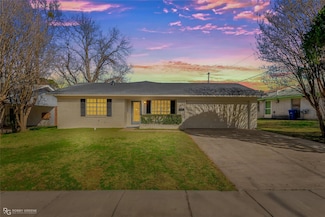 325 Phoenix Dr, Shreveport, LA 71103