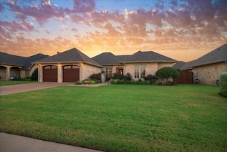 1608 Ridgewood Dr, Waco, TX 76710