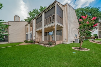 101 Lakeview Terrace Unit 101F, Montgomery, TX 77356
