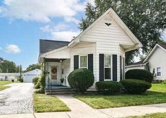 404 E 8th St, Sheridan, IN 46069