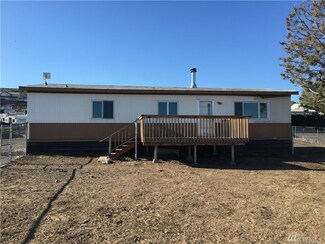 6910 Belmont St, Othello, WA 99344