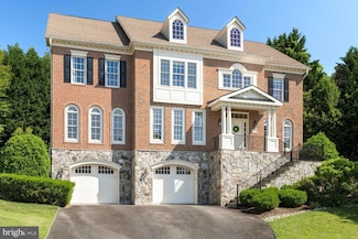 1577 Maddux Ln, McLean, VA 22101